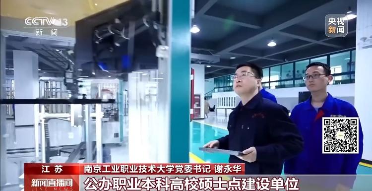 在暴跌25%的市场里 雷军开始“崩老头”?